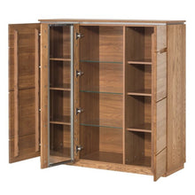 Załaduj obraz do przeglądarki galerii, Stylowy 3-drzwiowy kredens - CZARNOGÓRA | Płyta meblowa fornirowana